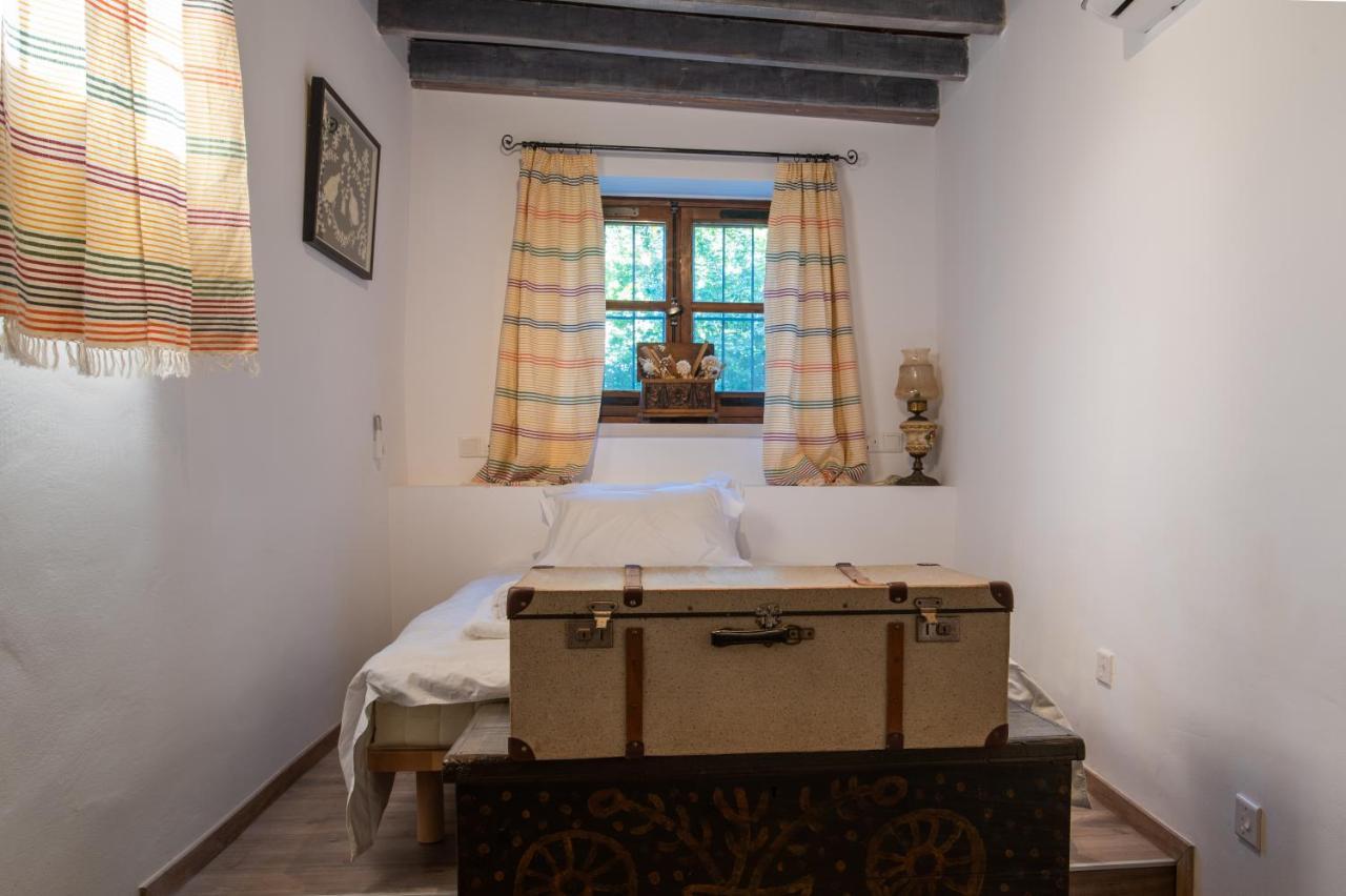 Droshia Traditional Homes, Coco-Mat Full Experience Dhrousha 外观 照片